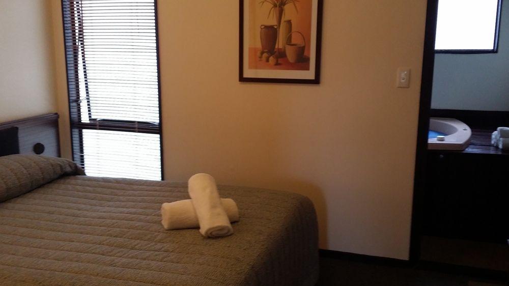 وانجانيو Burwood Motel المظهر الخارجي الصورة